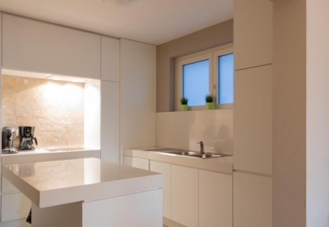 Appartement Nieuwpoort-Bad Met Garage Экстерьер фото